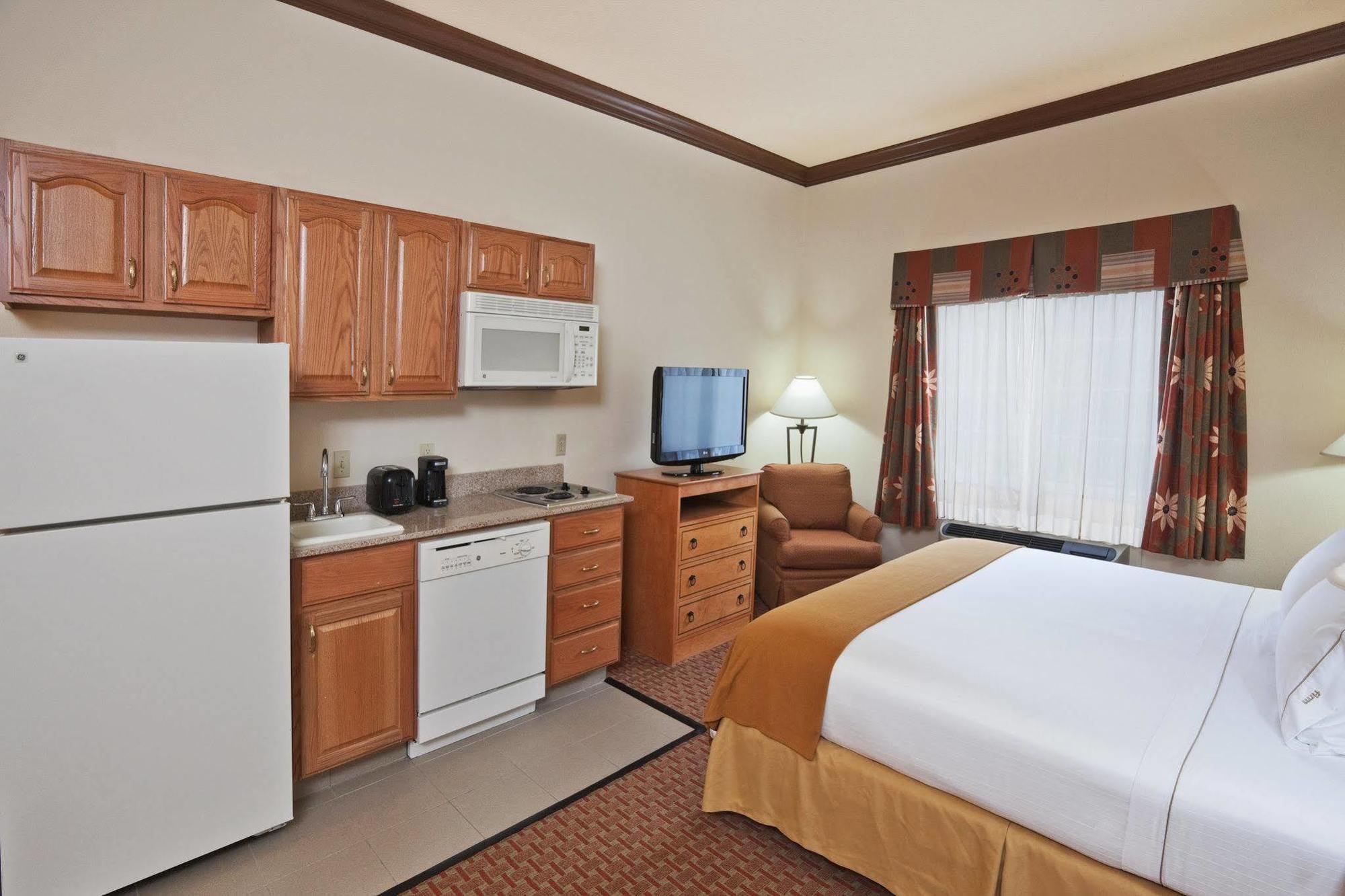 Holiday Inn Express & Suites Glenpool, An Ihg Hotel Exterior foto